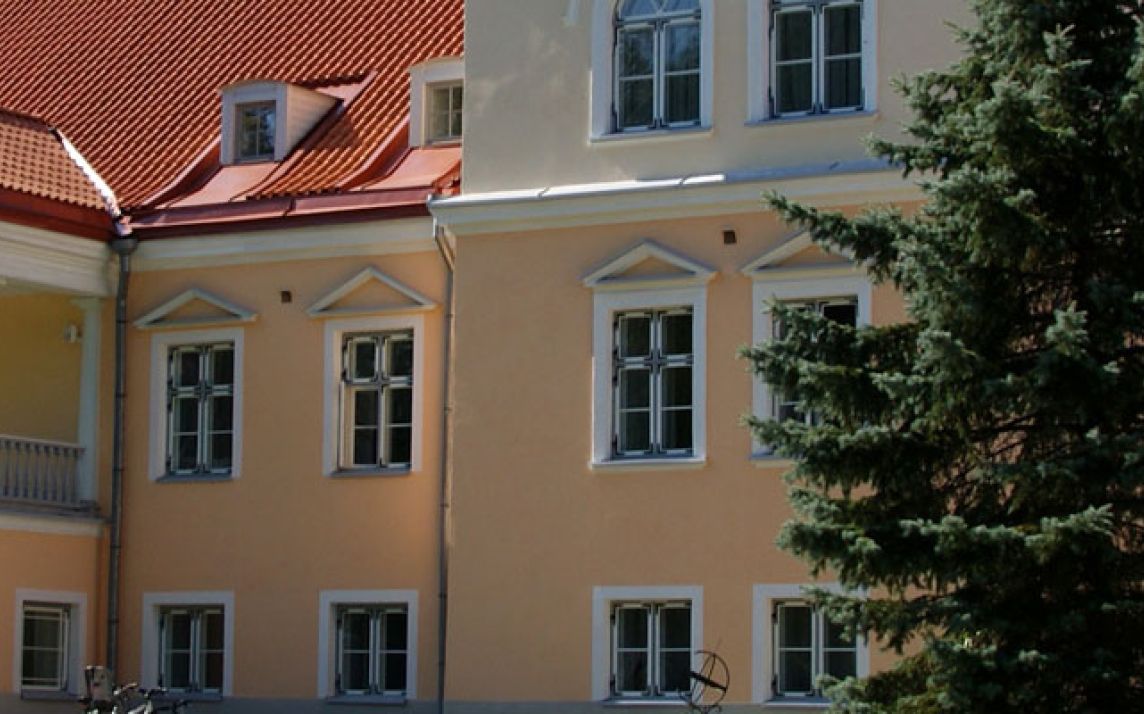 Vihula Manor